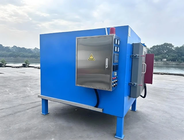 Box-type tempering furnace with left-right door opening