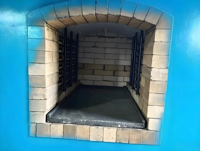 High Uniform Temperature Box Quenching Furnace For Auto Parts Mold Steel Hardware Mass Production