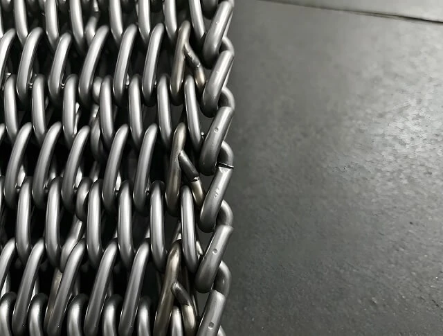 Heavy-Duty Heat-Treatment Furnace Stainless Steel Balanced Weave Conveyor Belt