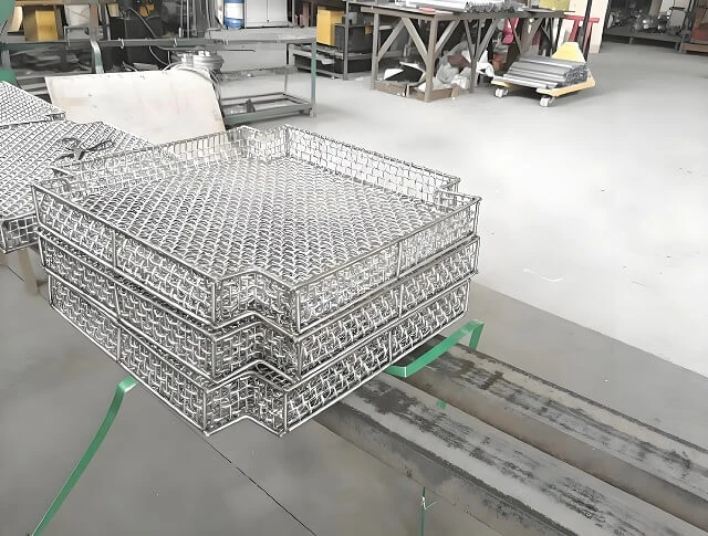 Powder Metallurgy Sintering Mesh Basket For Metal Parts High Temperature Sinter Process