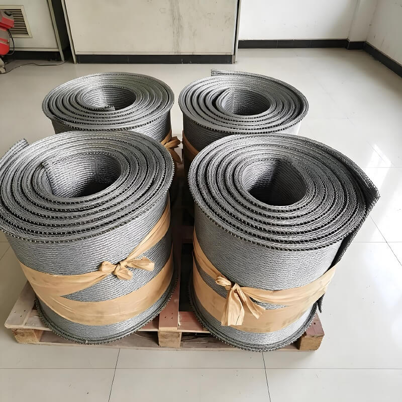 SUS310S SUS314 Quenching Mesh Belt Heat Resistant Alloy Conveyor Belt for Heat Treatment Furnace