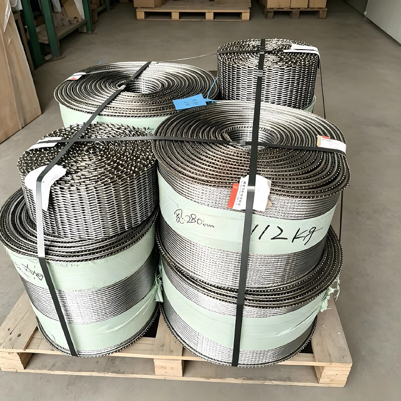 Custom Stainless Steel Sinter Mesh Belt Atmosphere Protection Furnace Belt For Heat Treatment