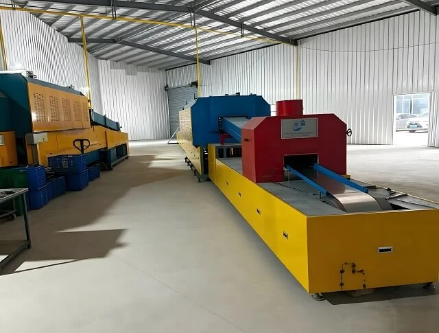 Continuous stainless steel bright annealing furnace