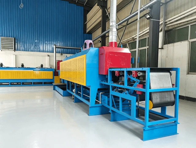 Mesh‑Belt Continuous Oil Quenching Hardening Furnace for Carbon & Alloy Steel Fastener Heat‑Treatmen