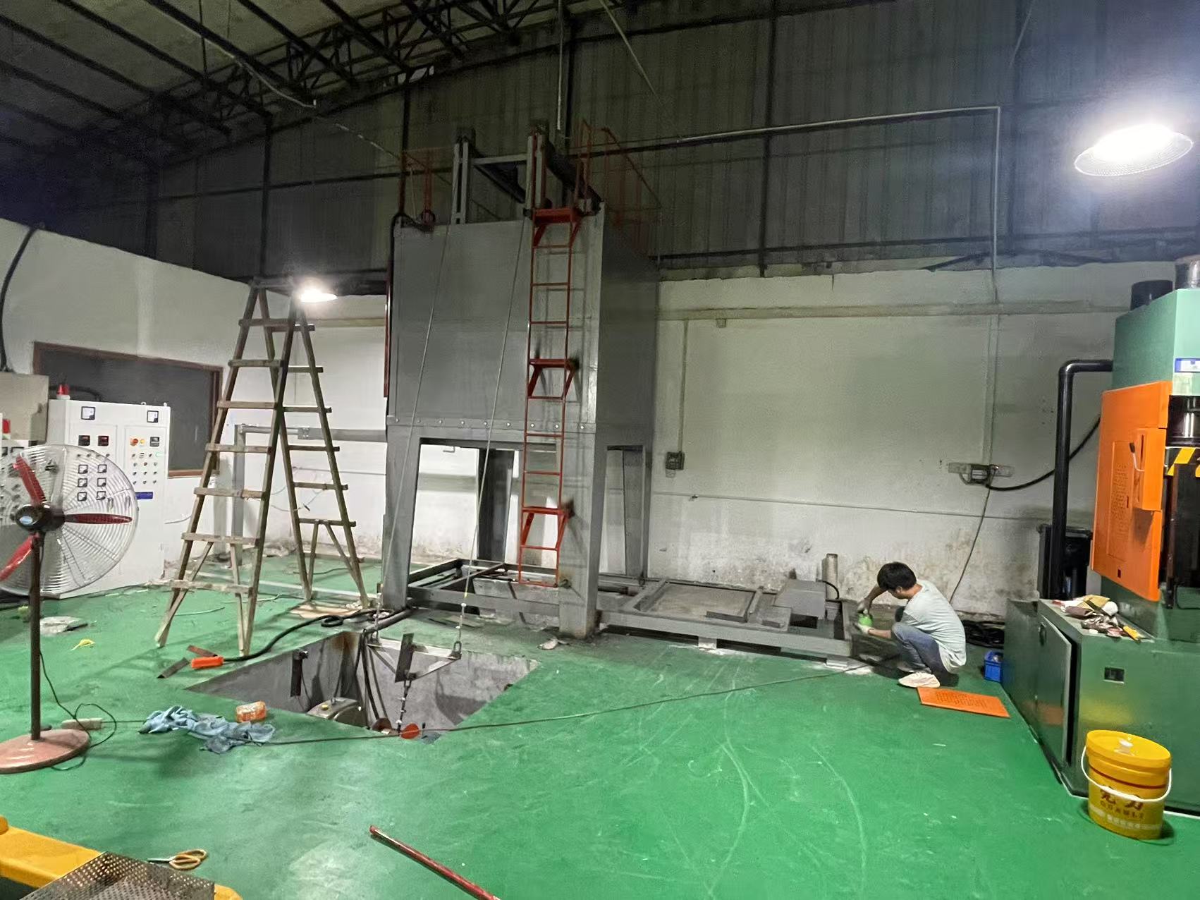 Aluminum Alloy Solution Heat Treatment Furnace with Water Quenching System